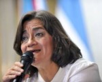 En el marco del conflicto por las paritarias docentes en Catamarca, la gobernadora Lucía Corpacci reveló que el Estado provincial gasta $ 25 millones por mes en licencias de maestros y profesores.